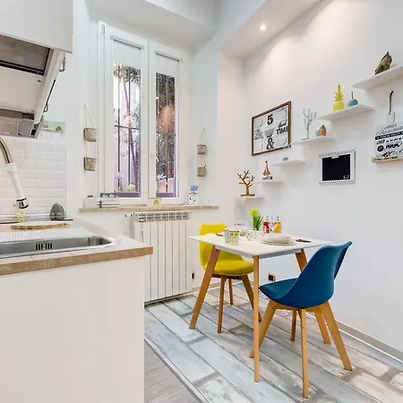 Апартаменты Pyramid Vintage Flat
